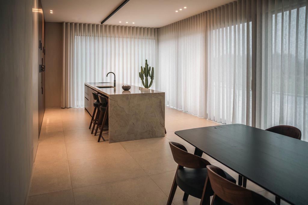 PROJECT CS - Woningrenovatie met natuurlijke materialen en authentieke details