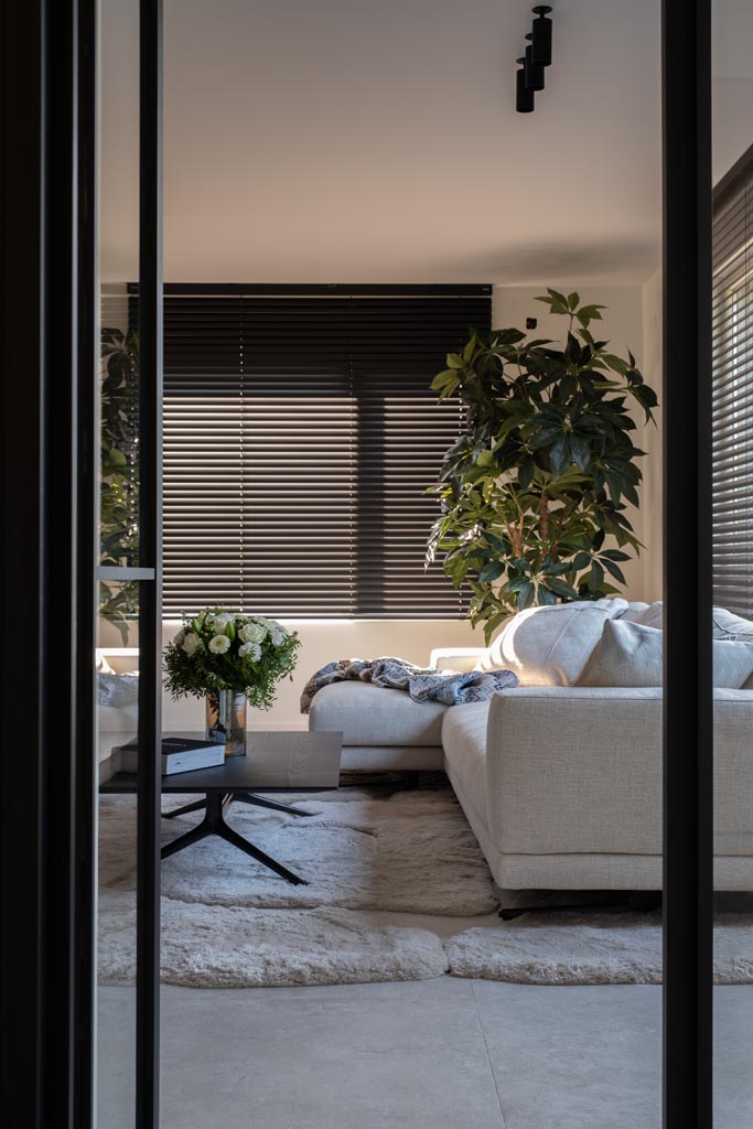 PROJECT EV - Modern totaalinterieur met open karakter
