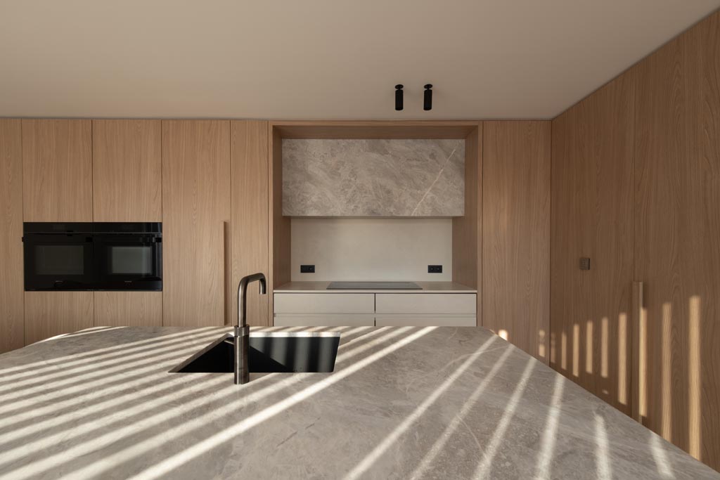 PROJECT EV - Modern totaalinterieur met open karakter