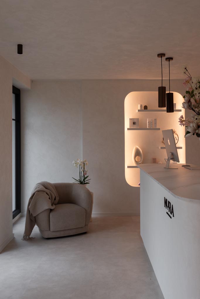 PROJECT Nura Cosmedics - Minimalistisch interieur schoonheidssalon voor een wellness beleving