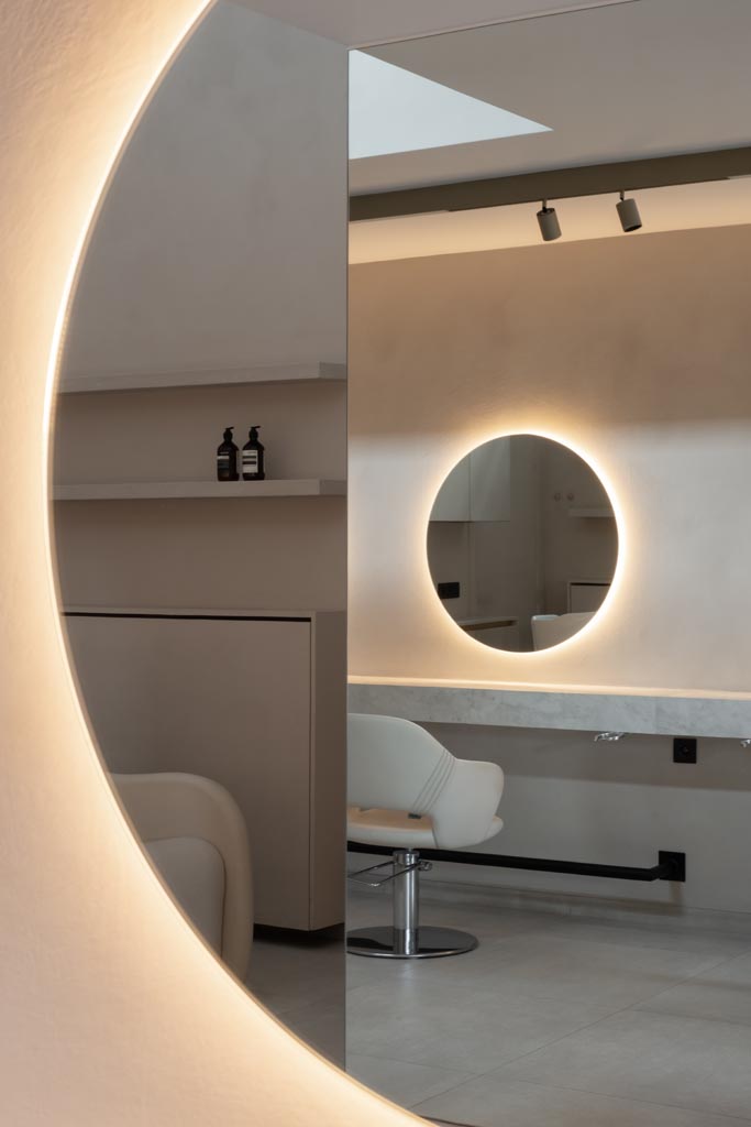PROJECT BLITZ HAIRSALON - Compact interieur voor kapsalon: stijl ontmoet functie